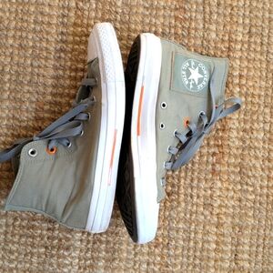 Converse High-Top Sneakers - Green and Orange Size 8